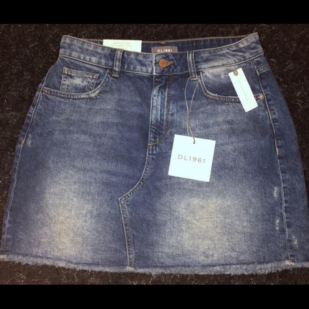 DL1961 Anthropologie Denim skirt